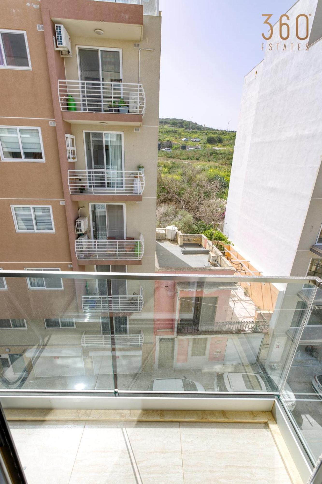 Designer 2Br Home With Stunning Views In St Pauls By 360 Estates St. Paul's Bay Exterior photo