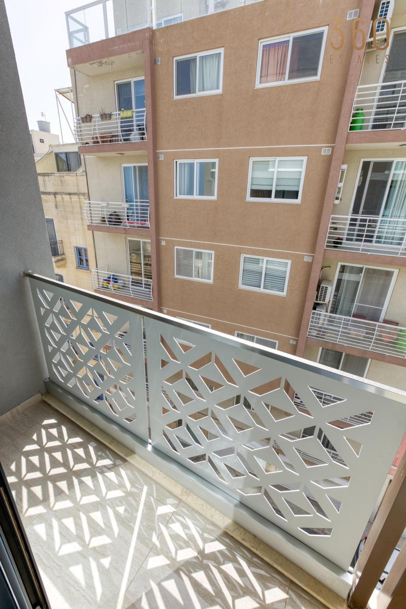 Designer 2Br Home With Stunning Views In St Pauls By 360 Estates St. Paul's Bay Exterior photo